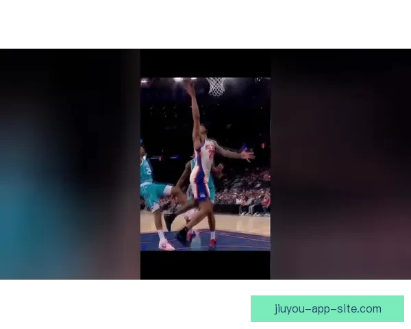 胡克波尔蒂32分10篮板统治内线 佩特沃伦携手带队客胜篮网