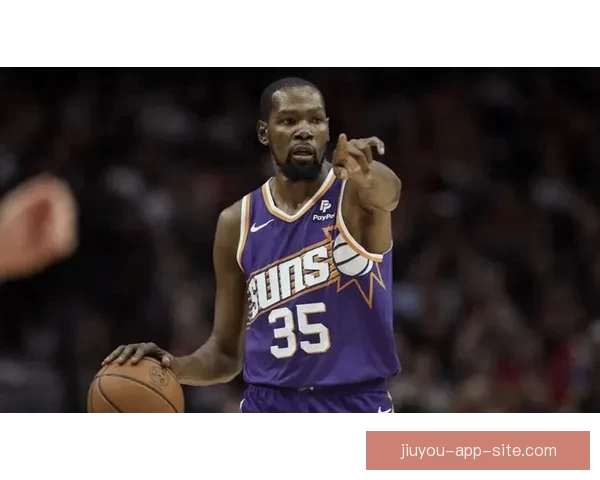 火箭险胜雄鹿升西部第五 杜兰特19分8篮板谢泼德9记三分创新高